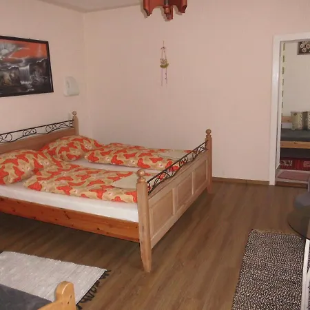 Szieszta Vendeghaz Guest house *