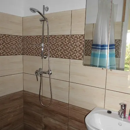 Szieszta Vendeghaz Guest house *