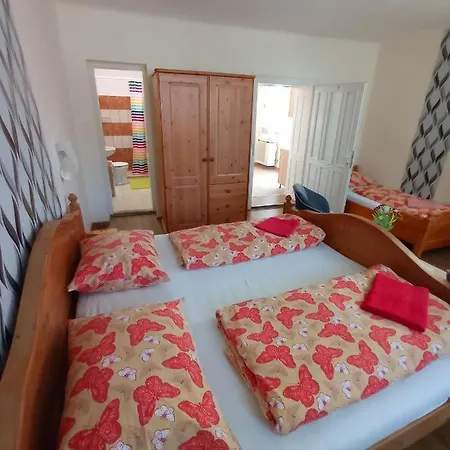 Guest house Szieszta Vendeghaz