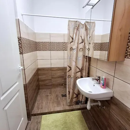 Szieszta Vendeghaz * Sarospatak